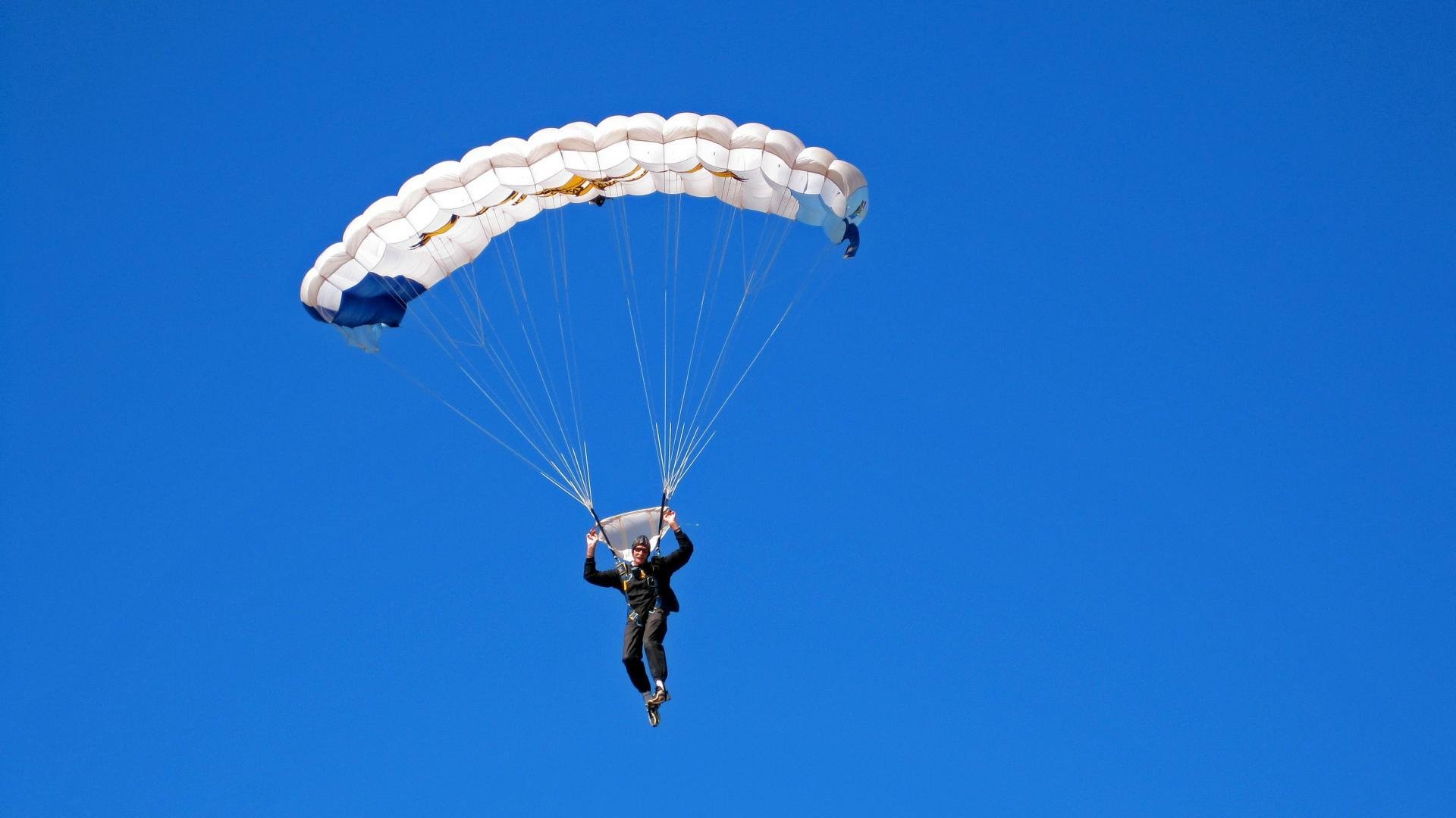 王权终临,国王终结雷霆,西决生死战铸就新传奇